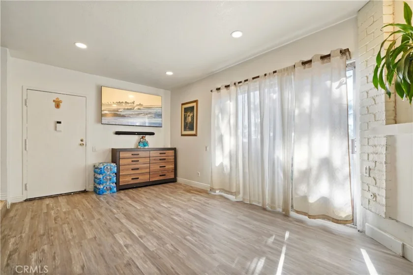 21219 Roscoe photo 3