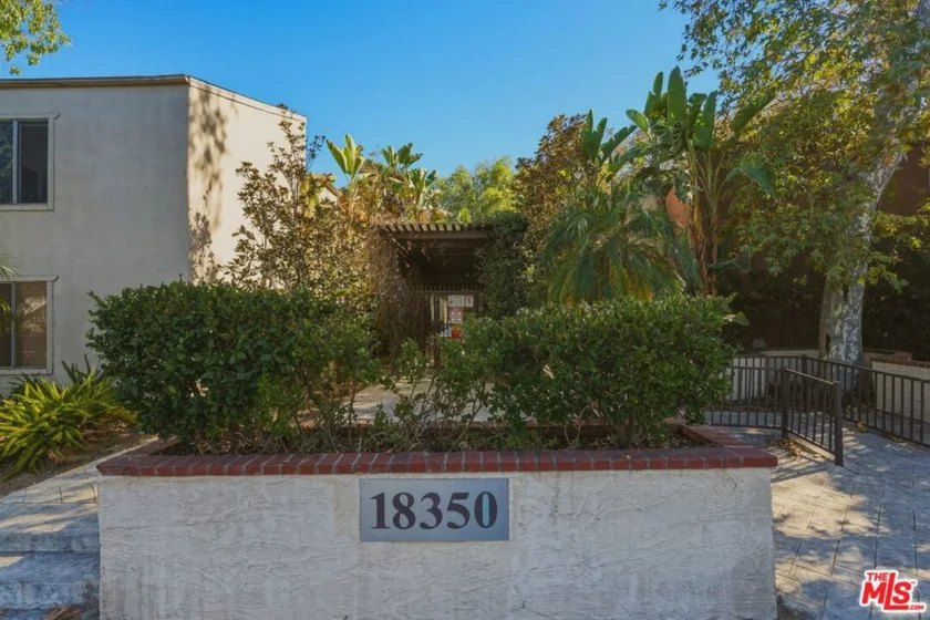 18350 Hatteras Street #250 photo 2