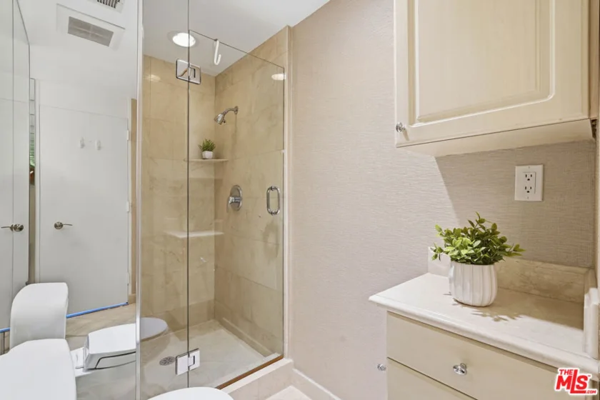 1333 S Beverly Glen Boulevard #902 photo 8