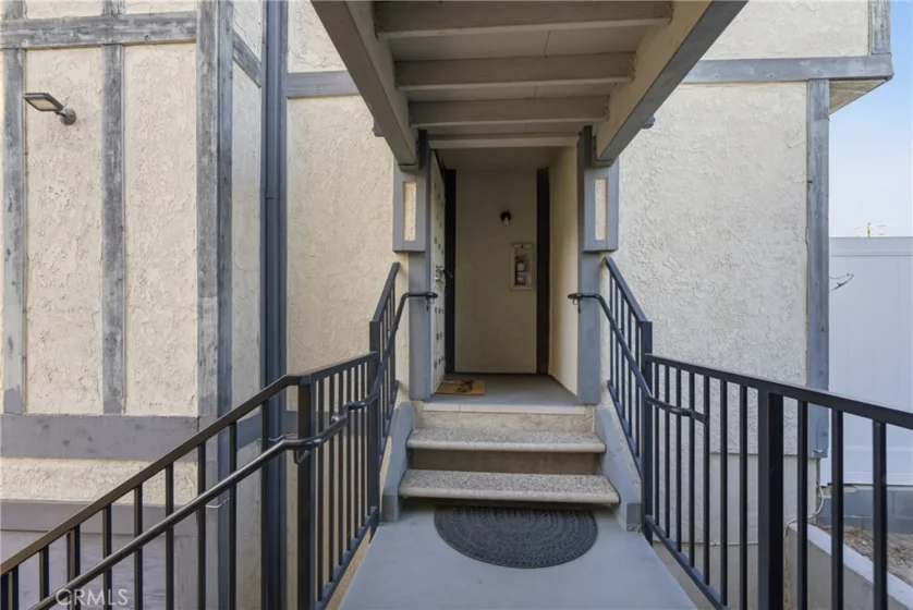 527 S Walnut #3 photo 5