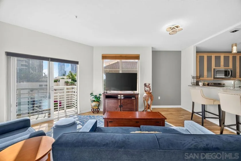330 J Street #605 photo 8