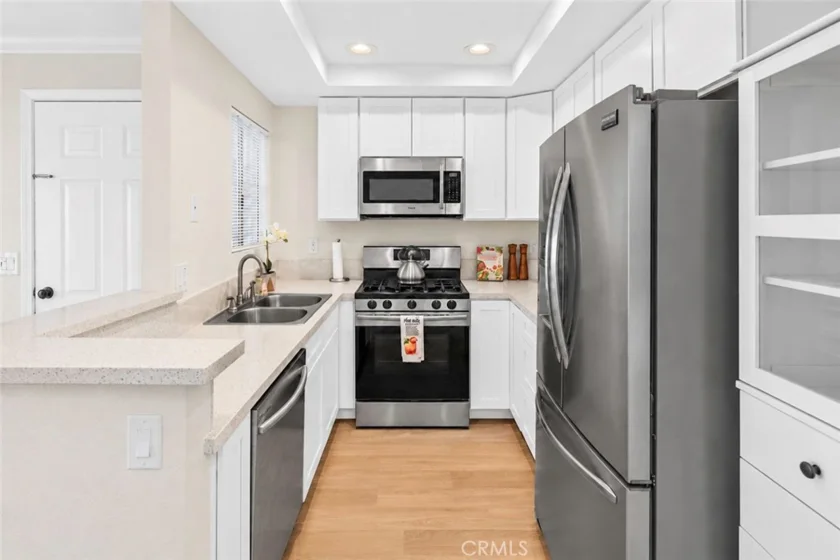 16377 Lakeshore #6K photo 32