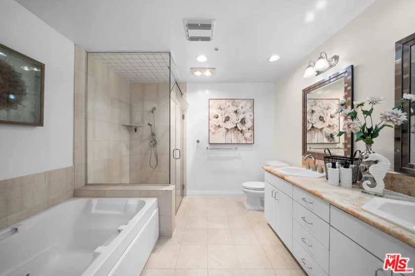 739 Lorraine Boulevard #402 photo 29