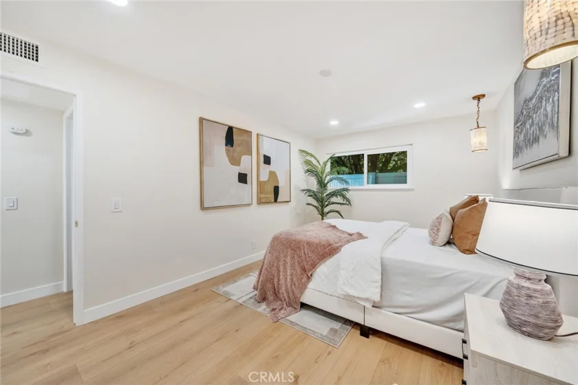 1821 Vista Del Oro photo 35