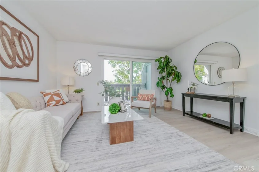 44 Fallbrook photo 5