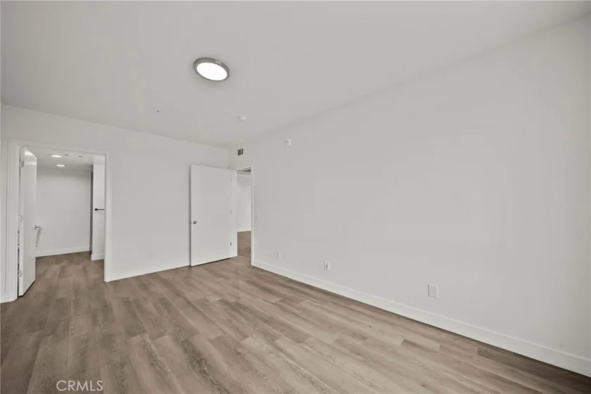 900 S Kenmore Avenue #504 photo 9