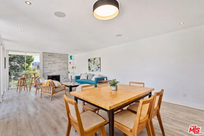 1129 Larrabee Street #8 photo 10