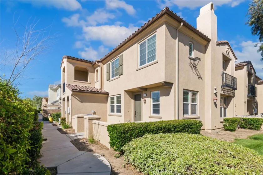 1800 E Lakeshore Drive #1106 photo 1