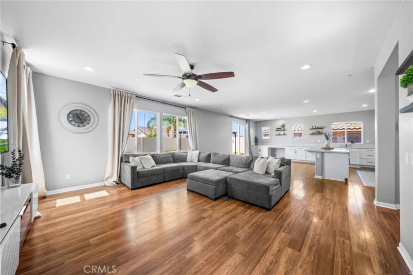 30354 Woodland Hills Street photo 16