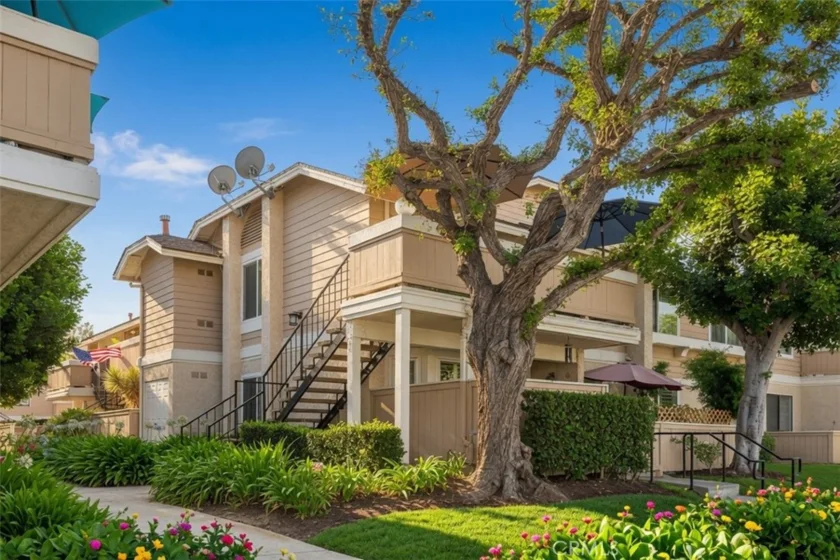 12660 Briarglen #H photo 1