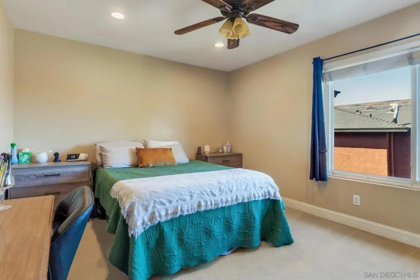 310 Sun Court photo 38