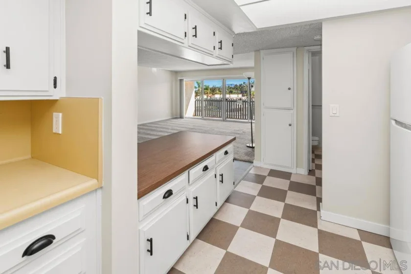 4900 Rosehedge Drive #304 photo 15