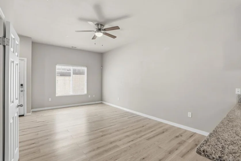 1329 Holly Avenue photo 26