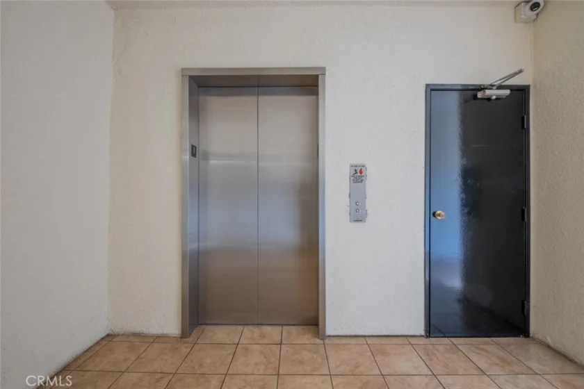 1305 N Columbus Avenue #112 photo 32