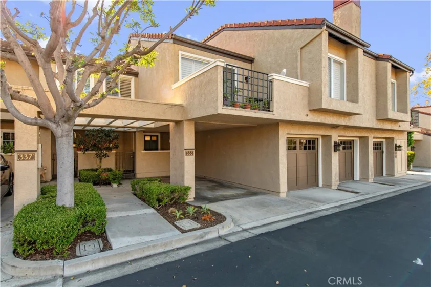 335 Stanford Court photo 1