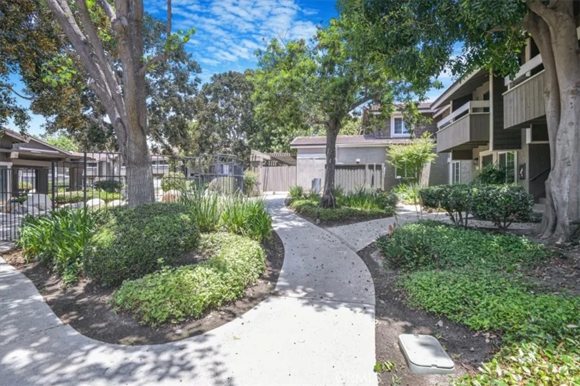 229 Springview photo 28