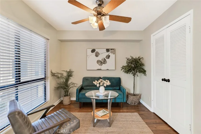 1008 W Riverside Drive #34 photo 11