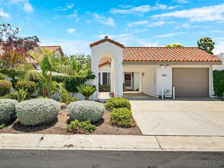 4054 Arcadia Way photo 1