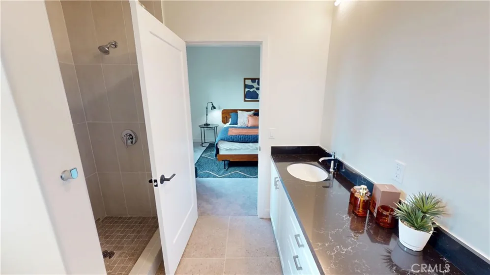 1878 E Walnut Street #213 photo 10