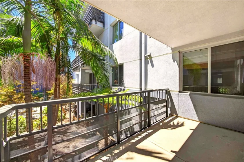 629 Traction Avenue #307 photo 30