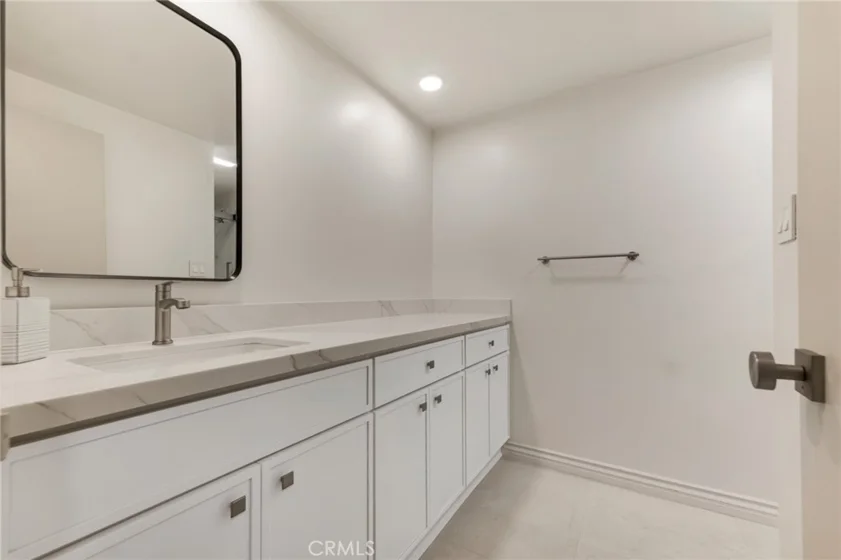 4807 Woodley Avenue #208 photo 28