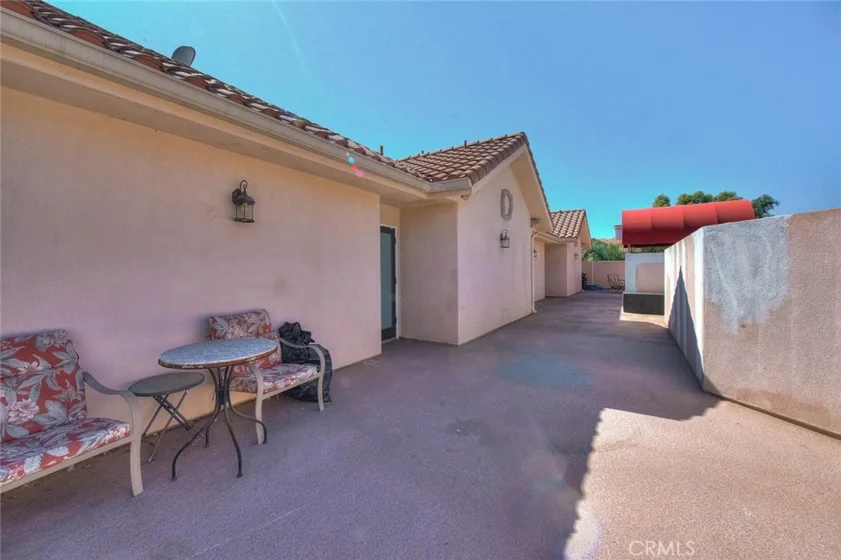 572 E San Jose Avenue #104 photo 49