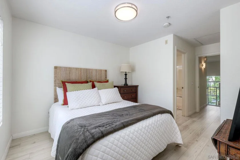 2770 Farragut Road #116 photo 24