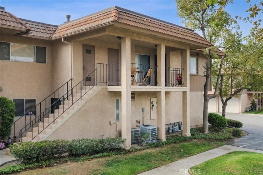 1064 Las Lomas Drive #D photo 1