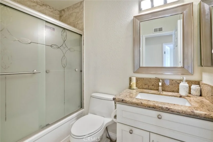 3304 Caminito Eastbluff #143 photo 14