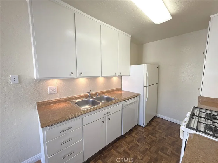 515 N Jackson #311 photo 3