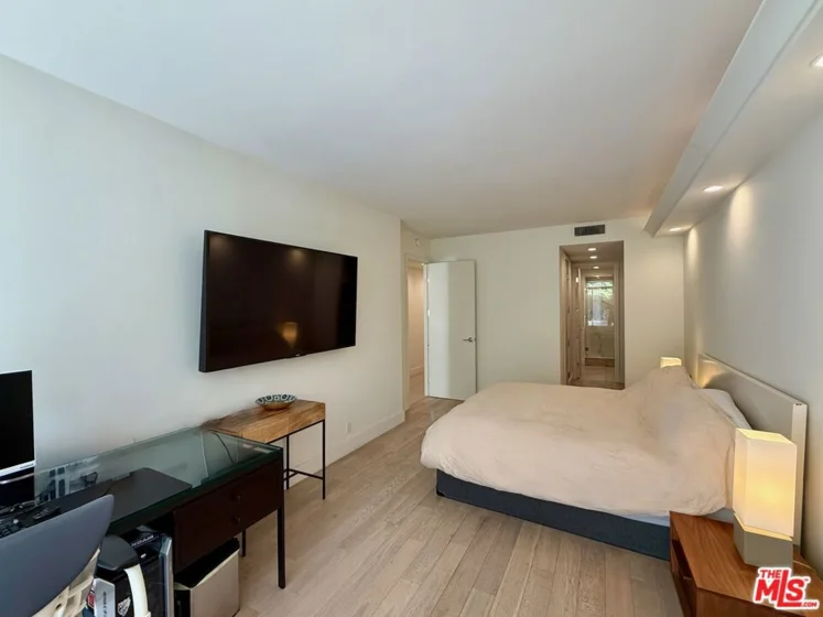 325 N Oakhurst Drive #203 photo 27