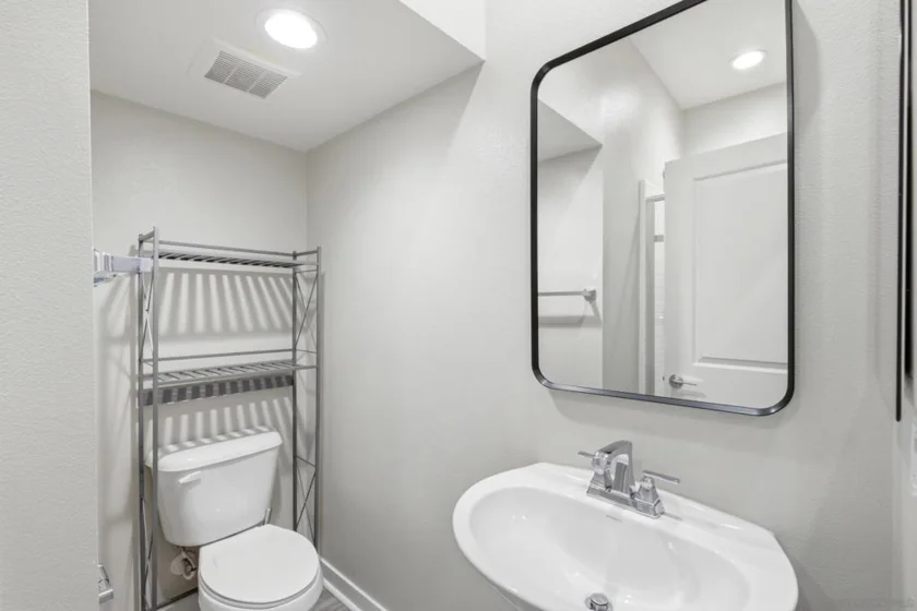 2572 S Escondido Boulevard #808 photo 8