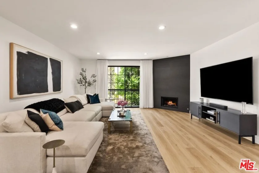 10620 Eastborne Avenue #102 photo 2