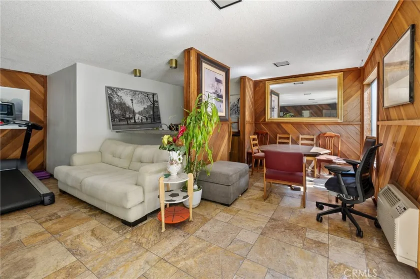 525 S Ardmore Avenue #257 photo 21