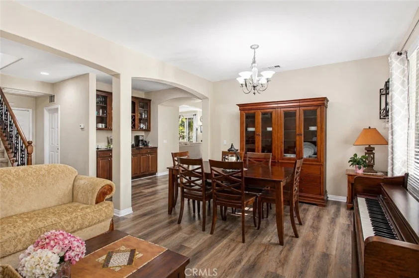 22862 Montanya photo 3