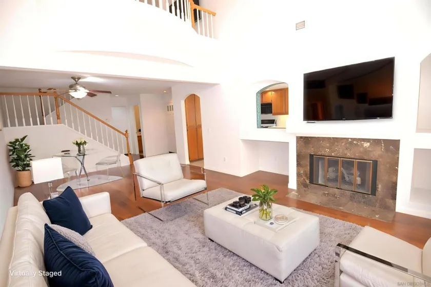 970 Somerset Court #Unit C photo 3