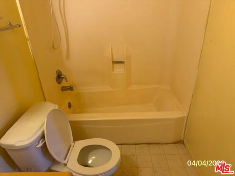 525 S Ardmore Avenue #242 photo 14