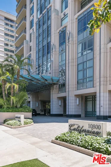 10800 Wilshire Boulevard #1101 photo 3