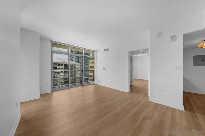 425 W Beech #1358 photo 52