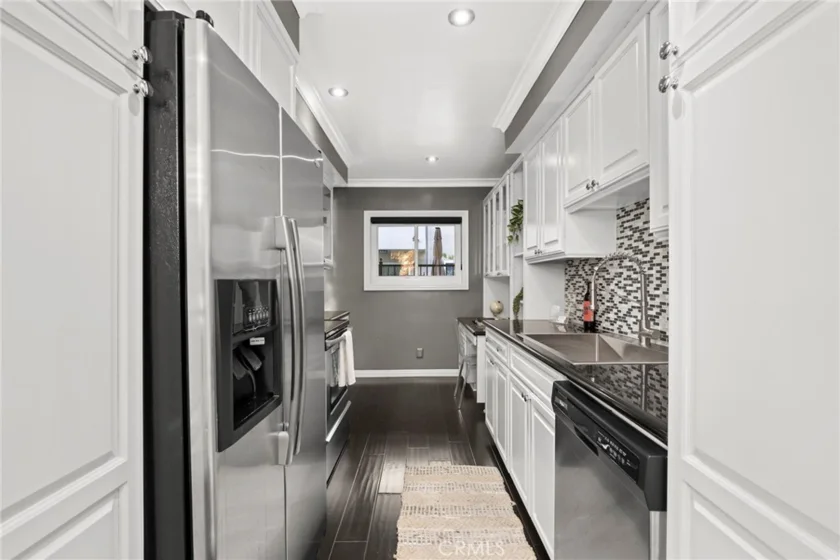 1203 N Sweetzer #118 photo 6