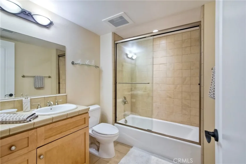 543 Laguna Drive photo 46