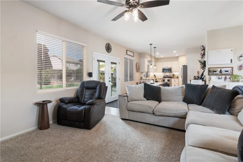 33611 Delphinium Lane photo 9