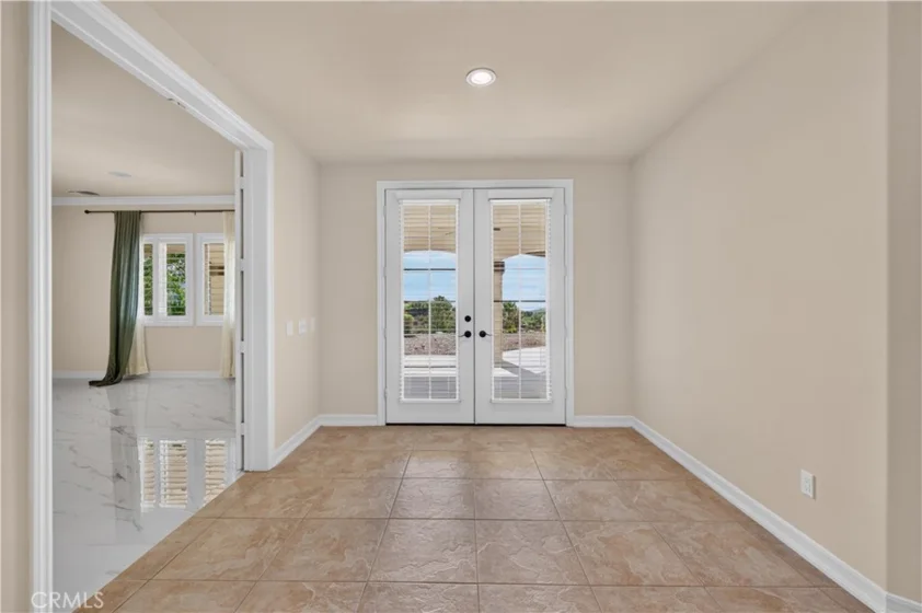 21100 Paseo Montana photo 29