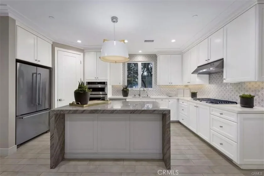 166 Villa Ridge photo 7