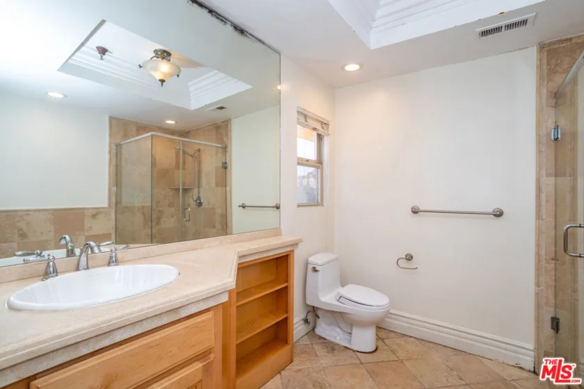 10364 Almayo Avenue #103 photo 29