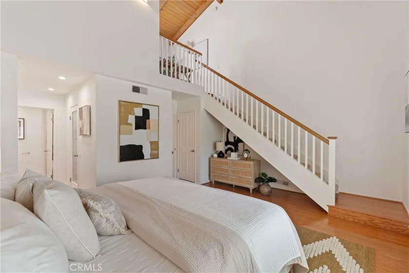 10933 Wellworth Avenue #10 photo 14