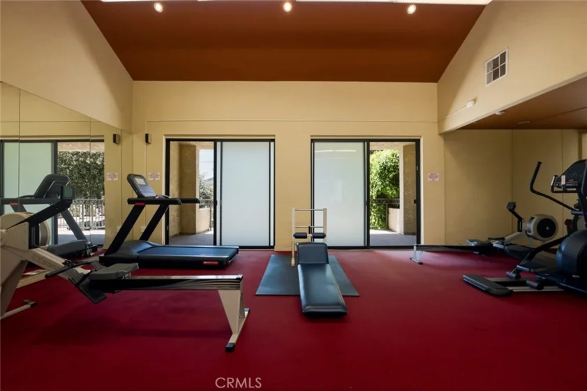 64 N Mar Vista Avenue #127 photo 26