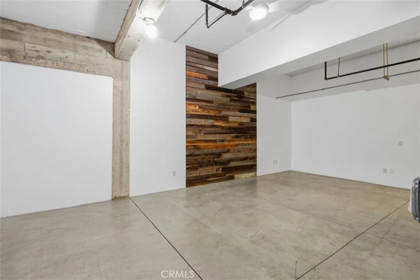 835 Locust Avenue #317 photo 32