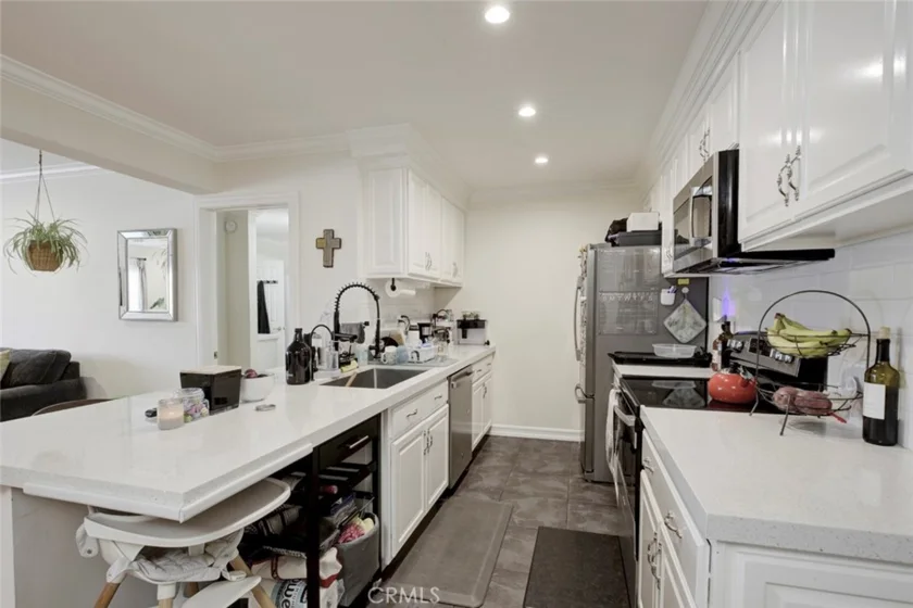 5334 Lindley Avenue #337 photo 27
