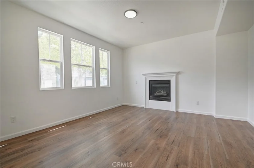26287 Iris Avenue #E photo 1